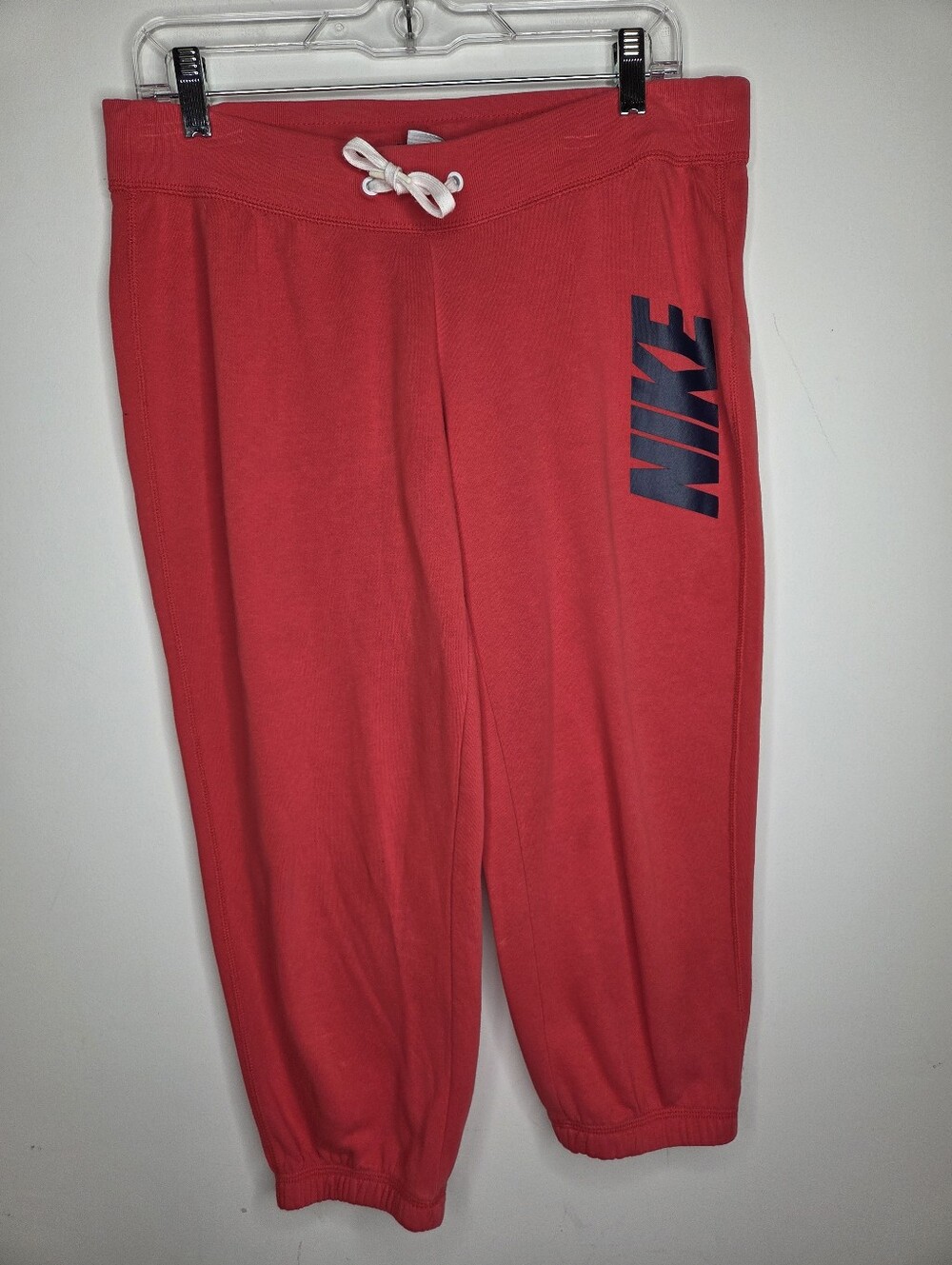 Nike Size M Womens Red Capri Sweatpants with White Drawstring